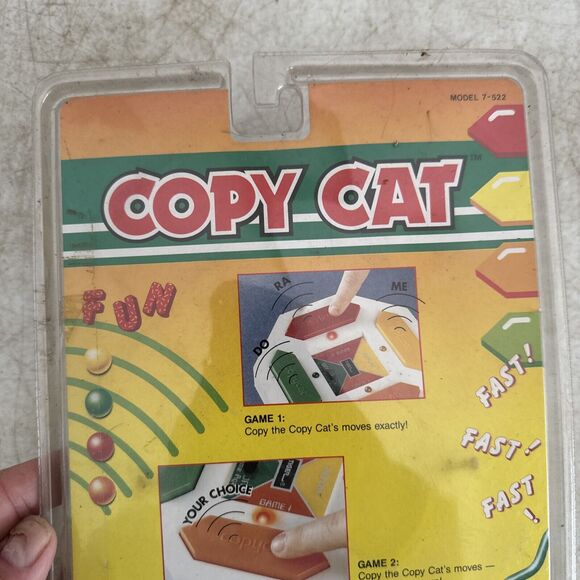 Vintage 1988 Tiger Electronic Copy Cat Simon Handheld Game - New - Picture 5 of 6